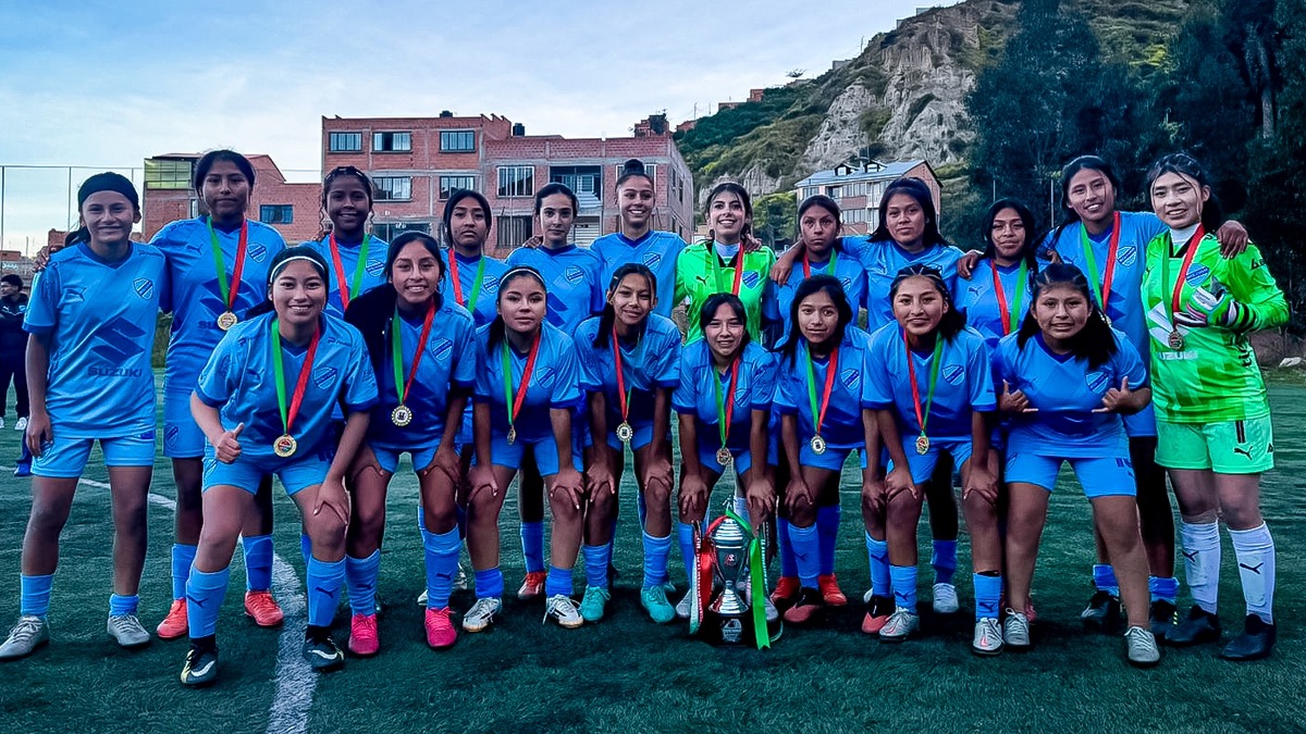 Bolívar Sub-16 femenino, campeón invicto