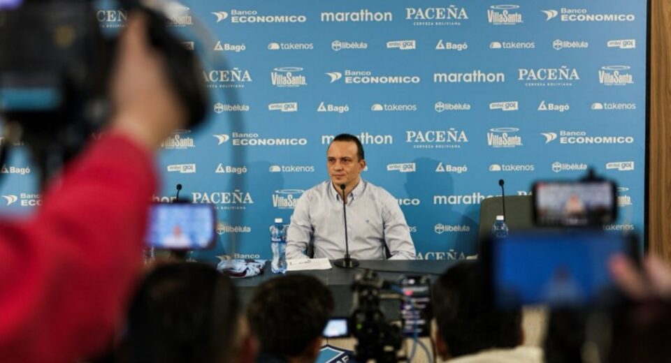 Restrepo inicia su era en Bolívar con la Libertadores como primer gran reto