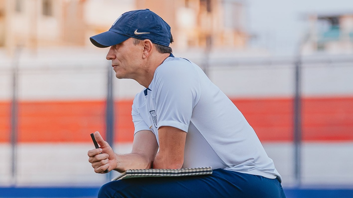 Alejandro Restrepo asume como nuevo entrenador de Bolívar