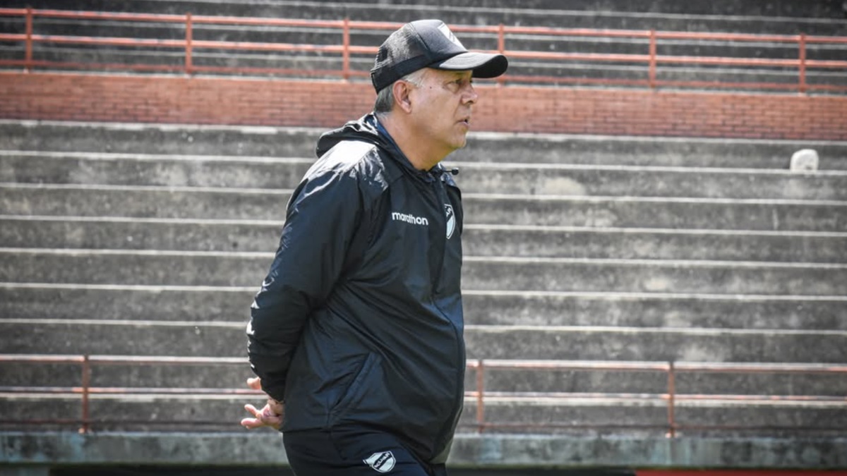 Vladimir Soria destaca la reacción de Bolívar y mantiene viva la ilusión celeste