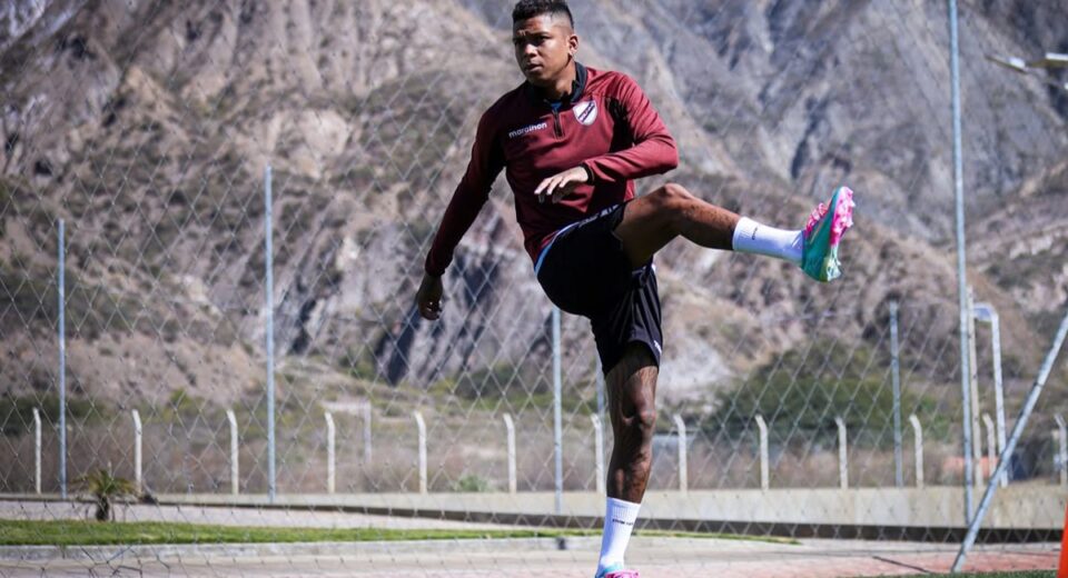 Billy Arce: “Estoy feliz de estar en un club tan importante y reconocido en el continente” Billy Arce: “Estoy feliz de estar en un club tan importante y reconocido en el continente”