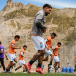 Alejandro Restrepo aprovecha la pausa para rearmar a Bolívar