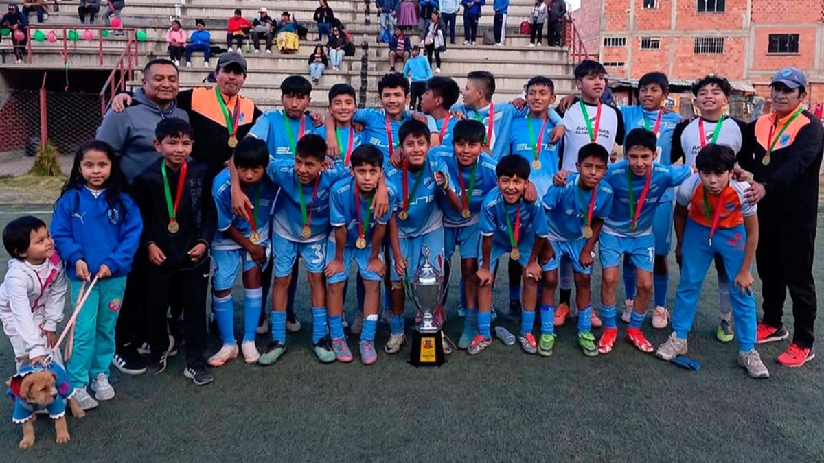 ¡El futuro es celeste! Bolívar celebra un nuevo título en sus divisiones menores