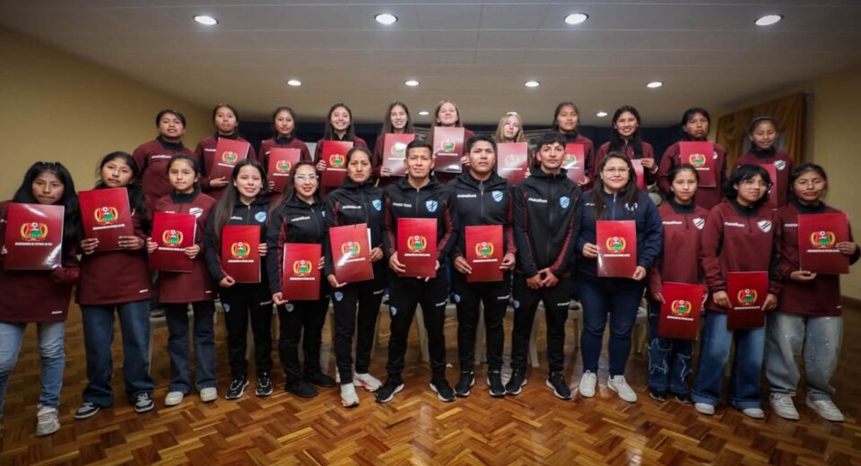 La Sub-14 de Bolívar es reconocida por la AFLP y se alista para el desafío continental La Sub-14 de Bolívar es reconocida por la AFLP y se alista para el desafío continental
