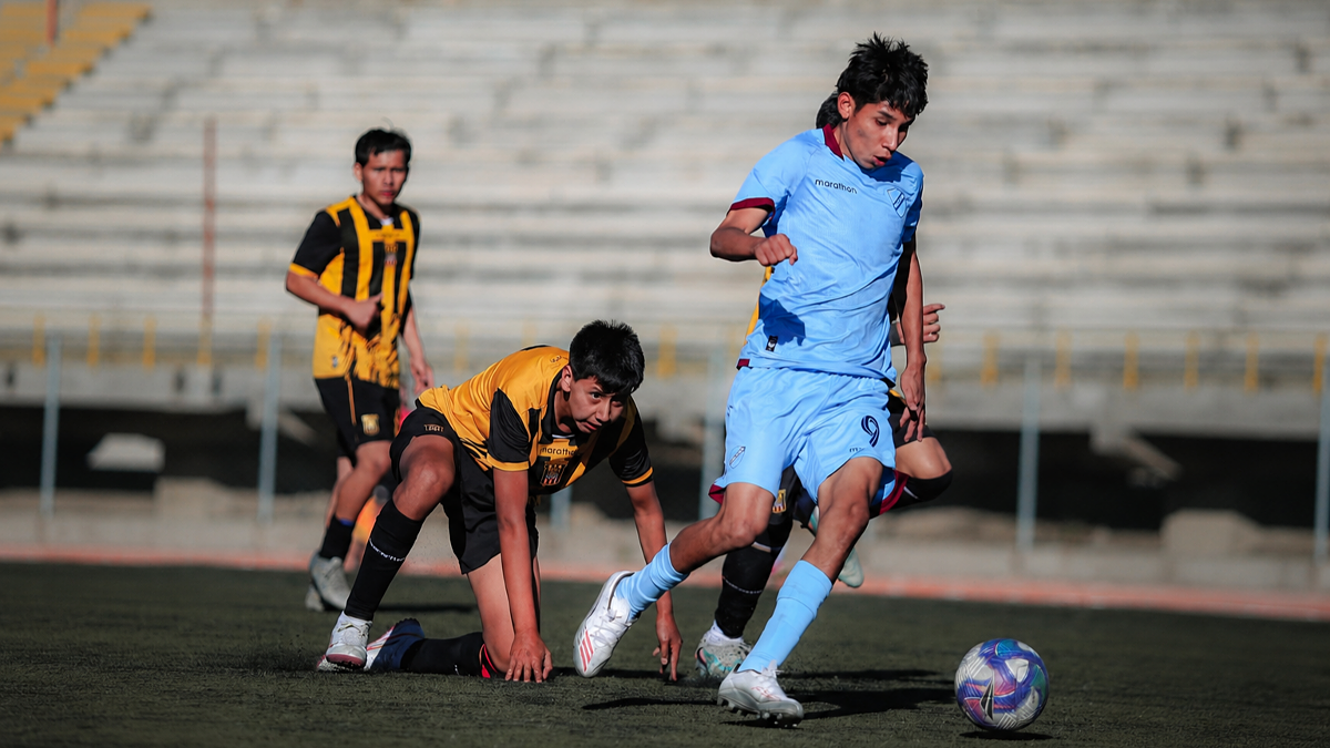 Bolívar arrasa en los Superclásicos y celebra una jornada perfecta en sus divisiones menores