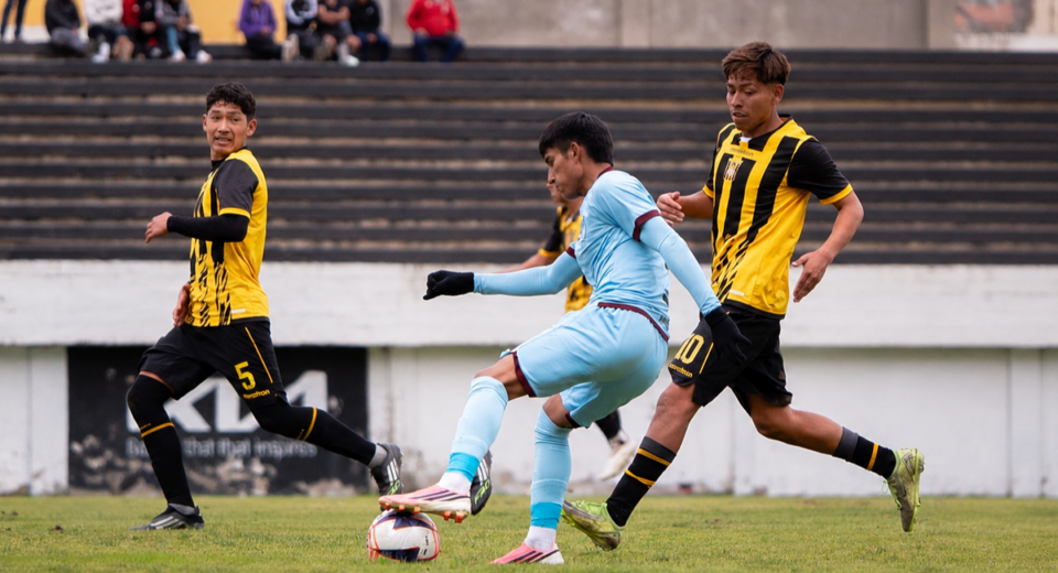 Liga Nacional Sub-19: Bolívar goleó a The Strongest y se quedó con el Superclásico