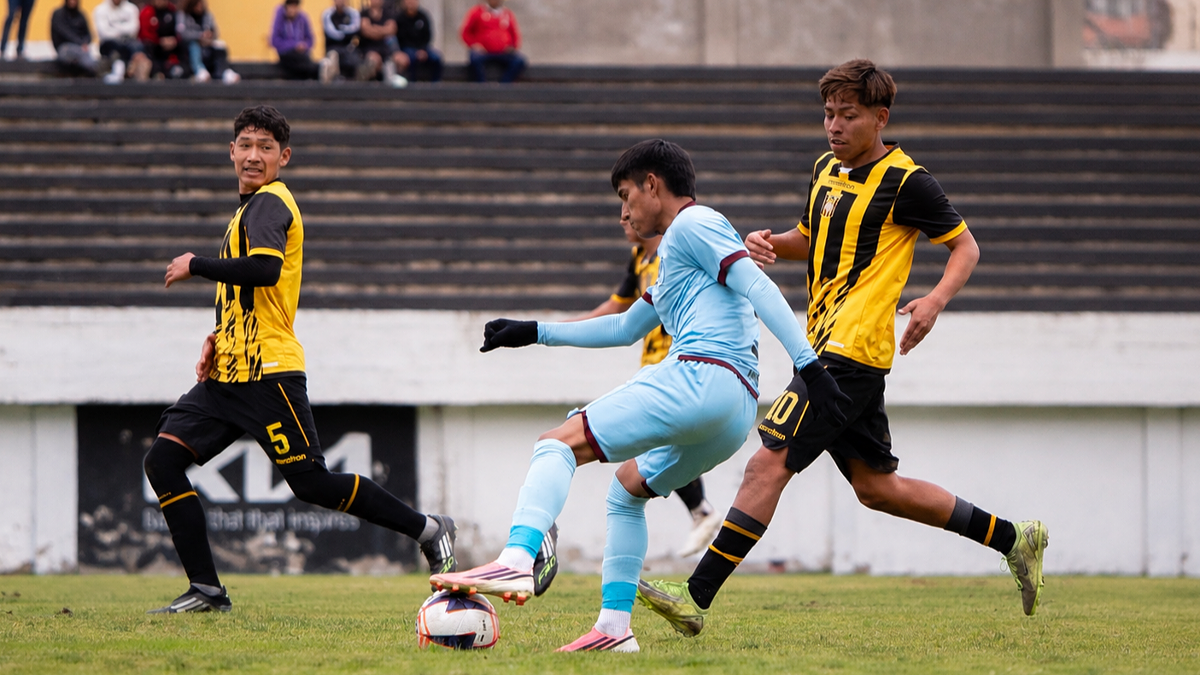 Liga Nacional Sub-19: Bolívar goleó a The Strongest y se quedó con el Superclásico